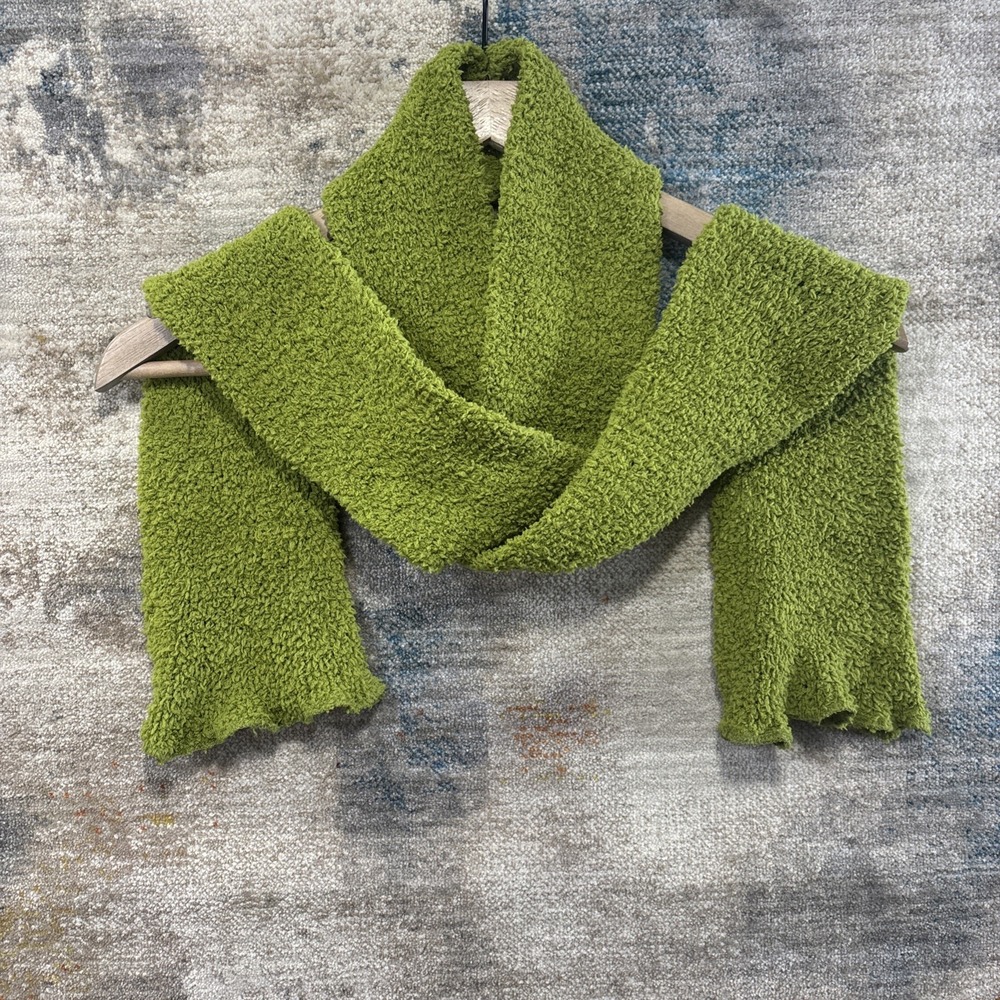 Vintage 1970s Avocado Green Tubular Knit Scarf Retro Mod Ruffle Ends